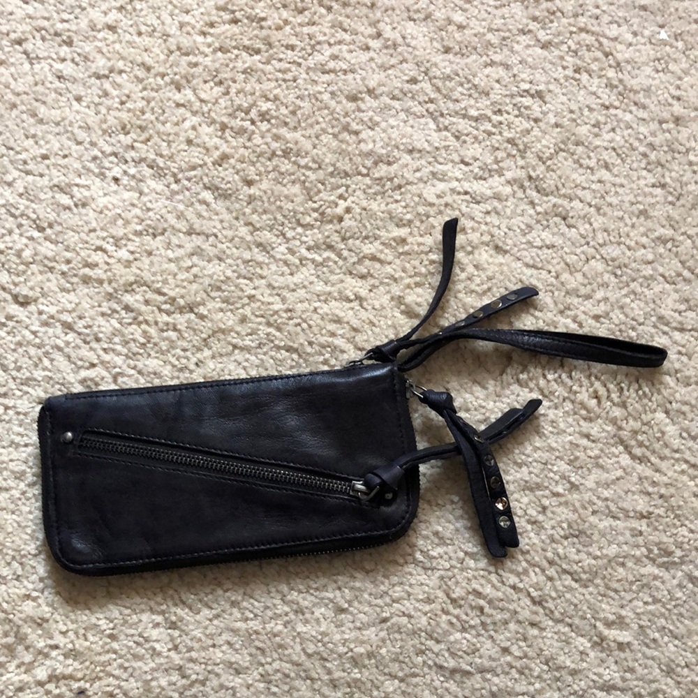 Free People wallet